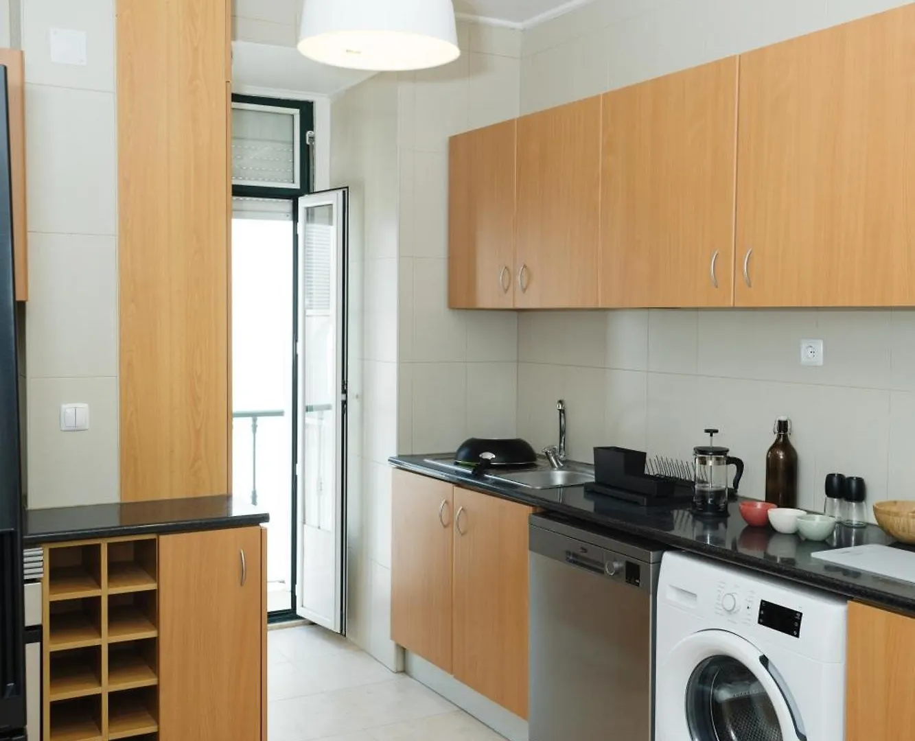 The Marigold Flower Of Lisbon Apartment